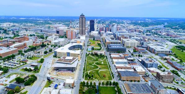 Top 10 Best Cities to Live in USA (2021)