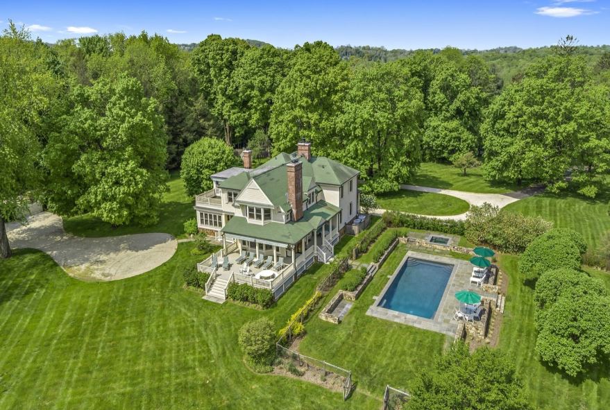 Top 10 Celebrity Homes in the World