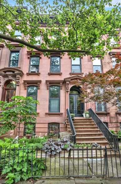 Top 10 Celebrity Homes in the World