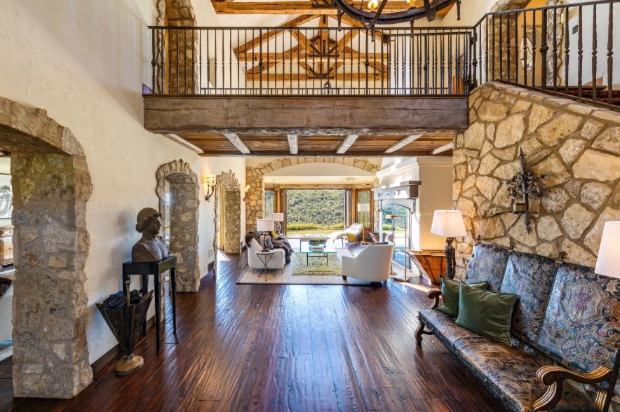 Top 10 Celebrity Homes in the World