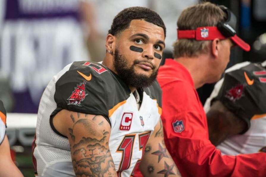 Mike Evans Net Worth 2020, Biography, Wife, Mom, Career, Injury, and Facts