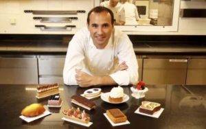 Top 10 Best Celebrity Chefs in the World 2022
