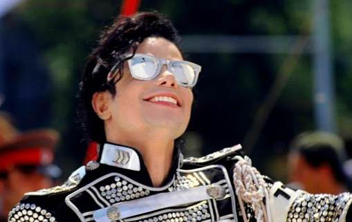 Top 10 most beautiful celebrity smiles 2020