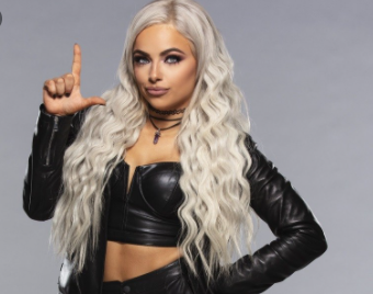 Top 10 Hottest WWE Female Wrestlers 2021