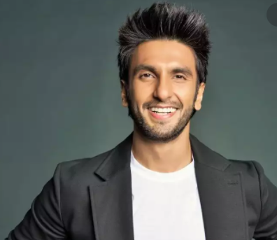 Top 10 Richest Bollywood Actors in India 2021