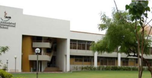 Top 10 Largest Schools In India