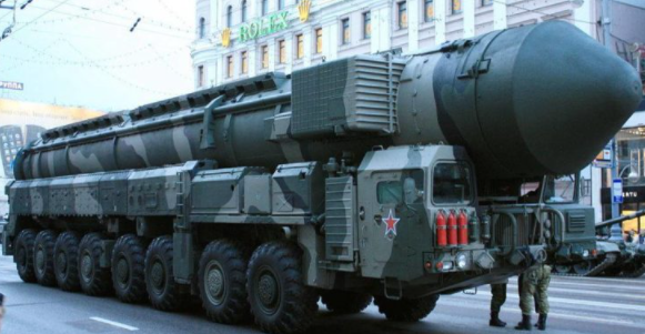 Top 10 Most Dangerous Missiles in the World 