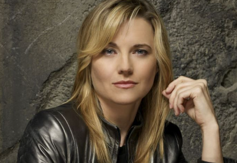 Top 10 Women With The Sexiest Voices