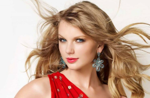 Women With The Sexiest Voices